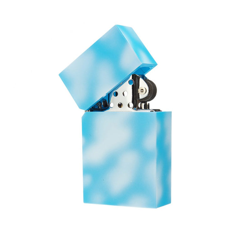 Hard Edge Lighter in Sky